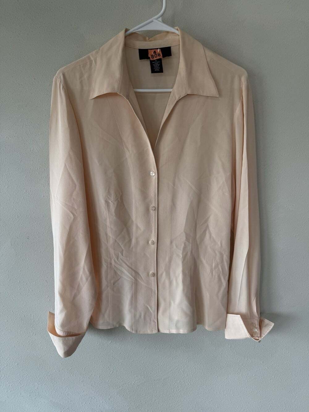 Vtg Jones Wear New York 100% Silk Blouse Button Up Shirt Classic Long Sleeve